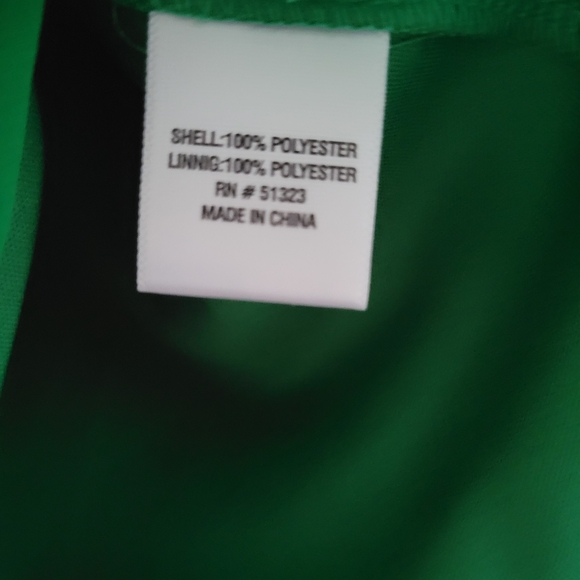 1. State Kelly Green V-neck ruffle sleeve blouse size small professional office - Picture 6 of 11